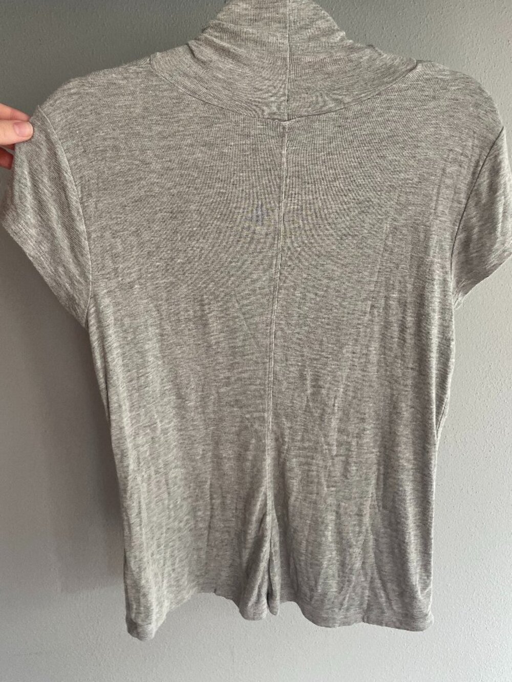 Cabi Slinky Turtleneck Top - Small (S) - Gray